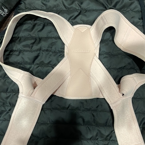 Posture correction - Picture 3 of 3